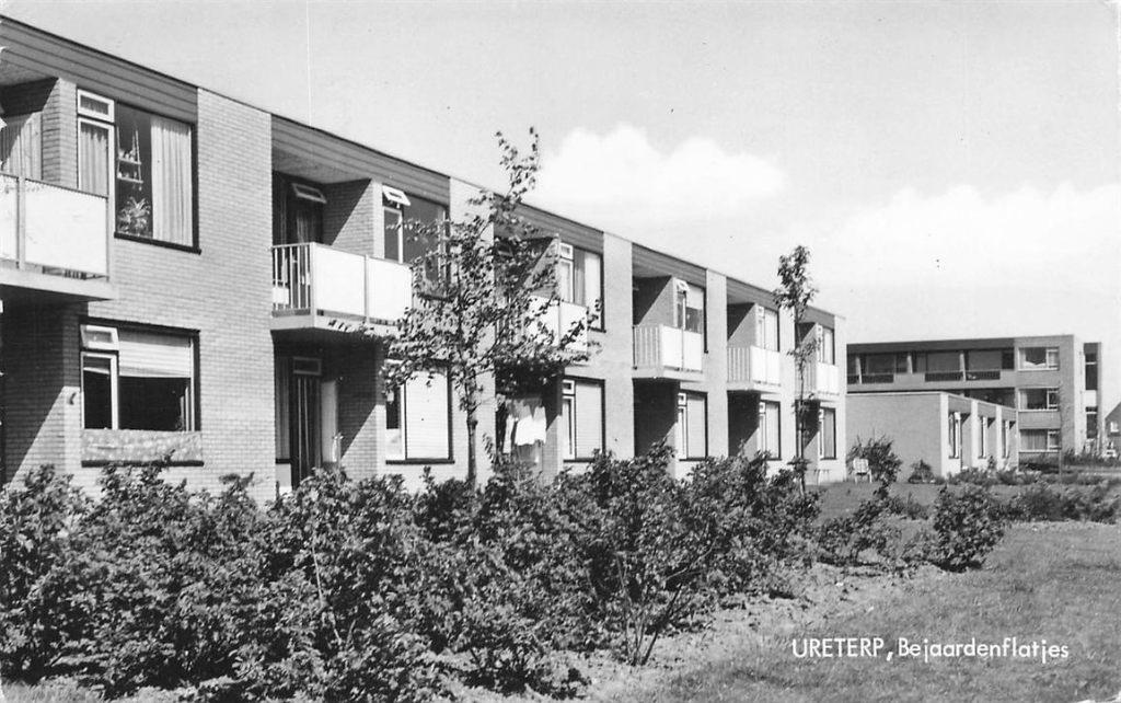 703-491-033 Ureterp Bejaardenflatjes, Verzenden, Voor 1920, Friesland