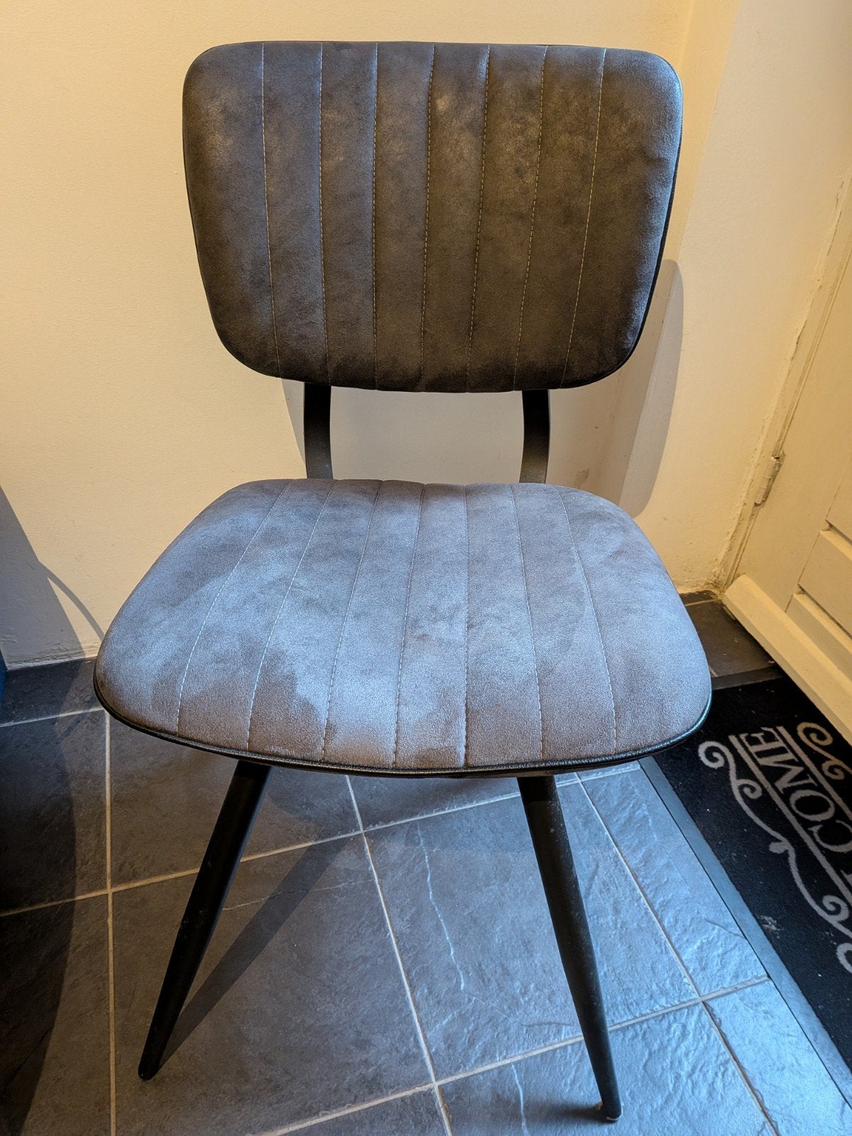 4 eetkamerstoelen + bijpassende bureaustoel, Ophalen, Gebruikt, Bruin, Vier