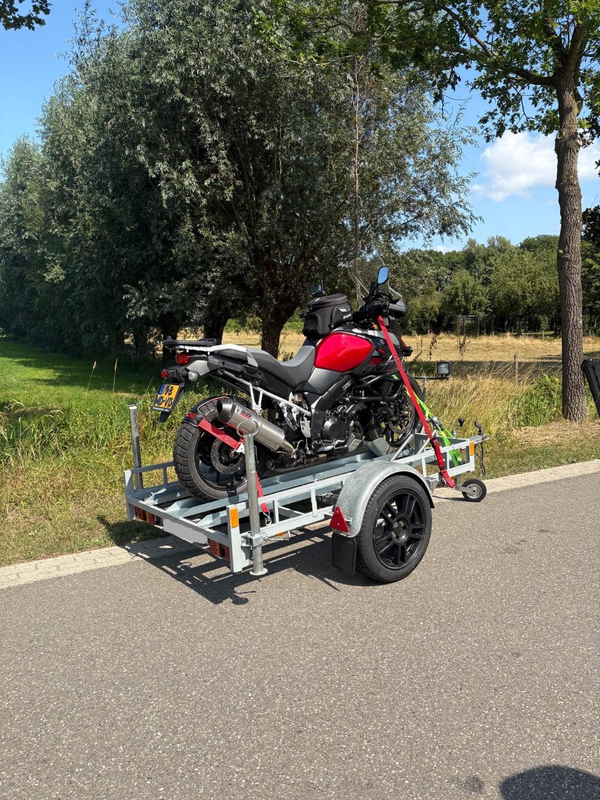 motoraanhanger Te Huur., Ophalen, Zo goed als nieuw