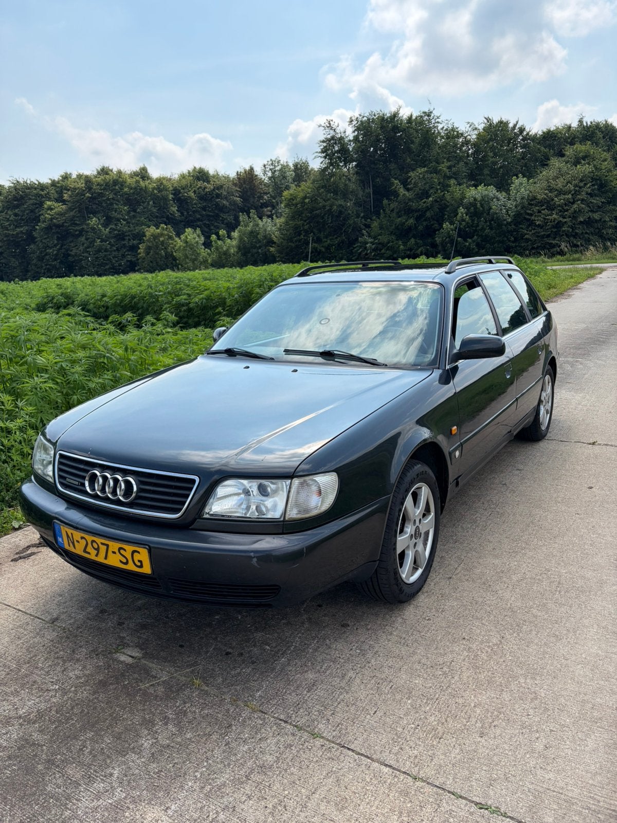 Audi a6 2.8 v6 quattro 1996 carbage run, Auto's, 1650 kg, Zwart, Stationwagon, Particulier