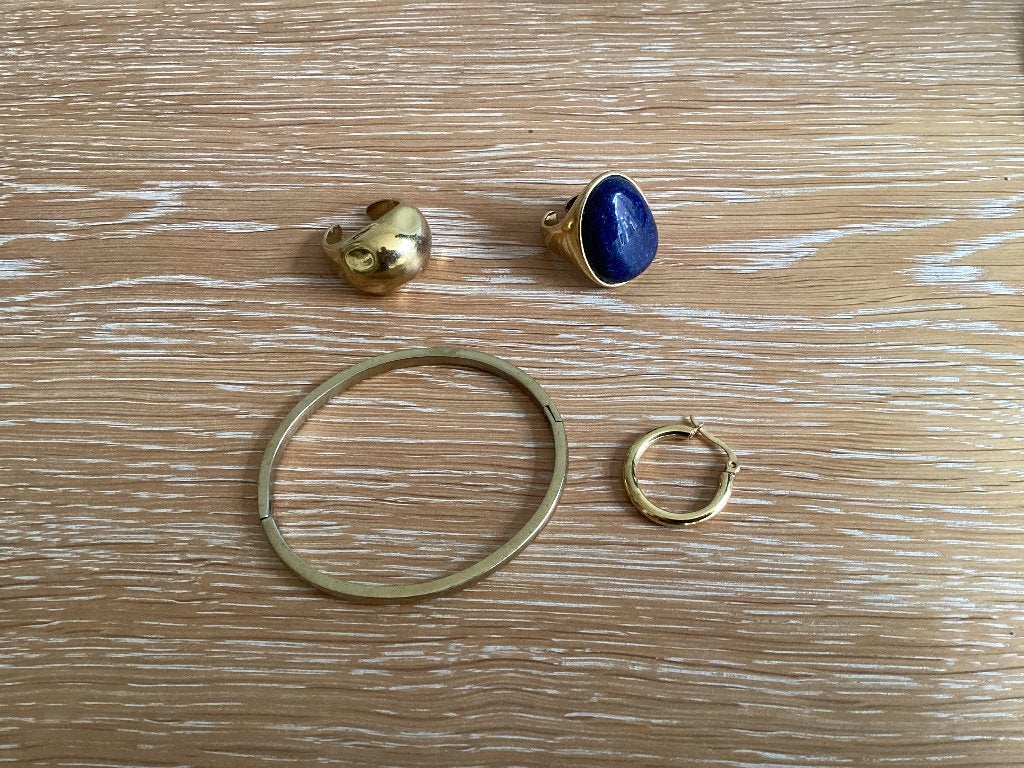 Sieraden, ringen, armband, oorbel., Overige materialen, Ophalen of Verzenden, Zo goed als nieuw, 17 tot 18