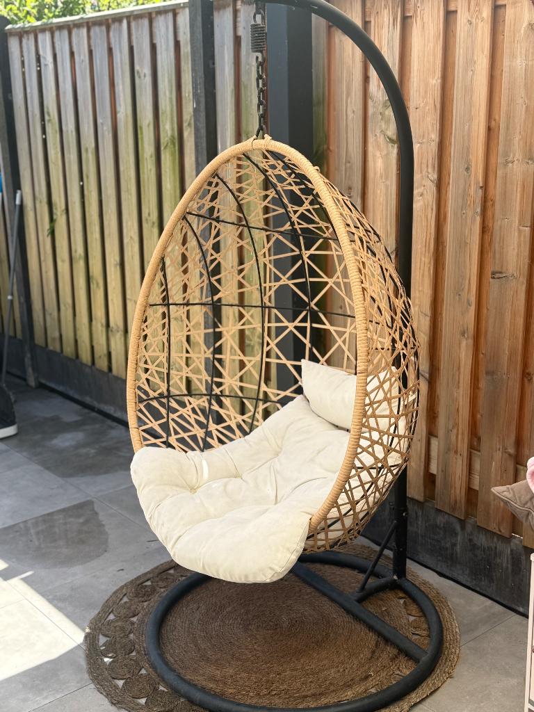 Schommel stoel, Ophalen, Gebruikt, Beige