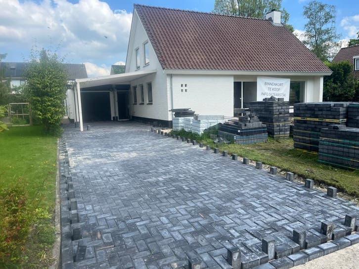 VRIJSTAANDE GERENOVEERDE WONING TE KOOP, Huizen en Kamers, Huizen te koop, Groningen, 500 tot 1000 m², Vrijstaande woning, Verkoop zonder makelaar