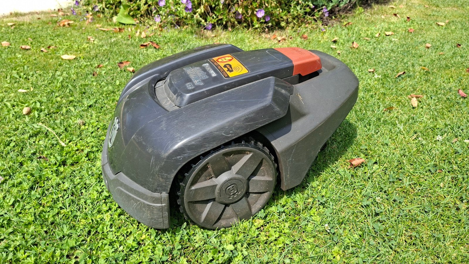 Husqvarna Automower 305 Robotmaaier - Gebruikt, Ophalen, Cirkelmaaier, Gebruikt, Minder dan 30 cm