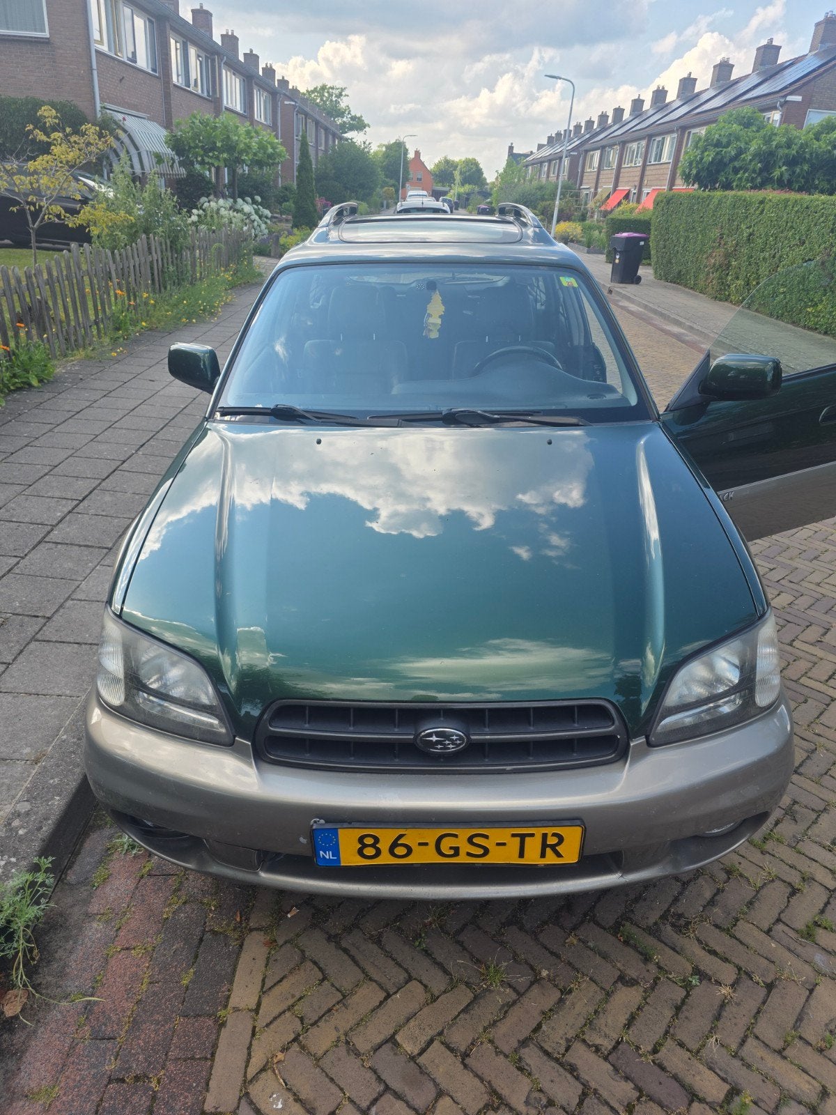 Subaru Legacy 2.5 St.wgn Outback AUT AWD 2001 Groen, Auto's, Automaat, 1800 kg, Legacy, Vierwielaandrijving