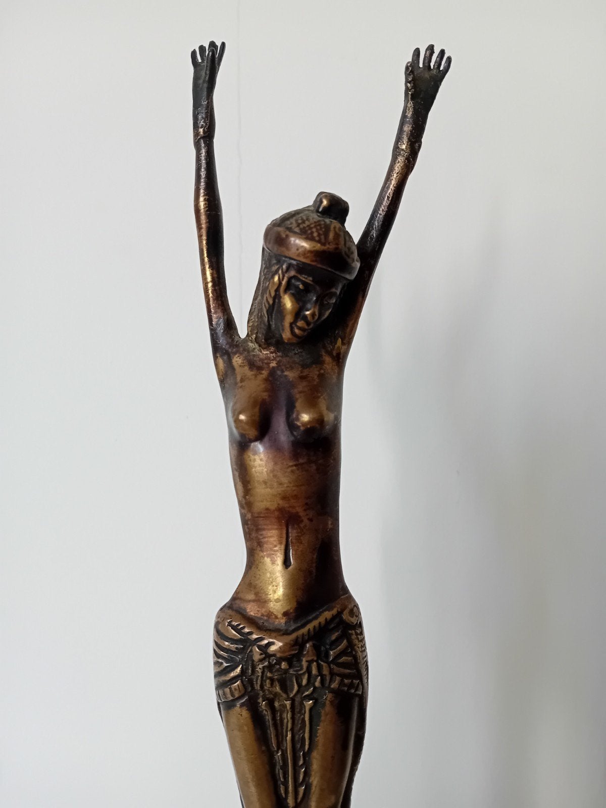 Art Deco Stijl Bronzen Beeld vrouwelijk naakt, Art deco, Gepatineerd, Ophalen of Verzenden, Brons