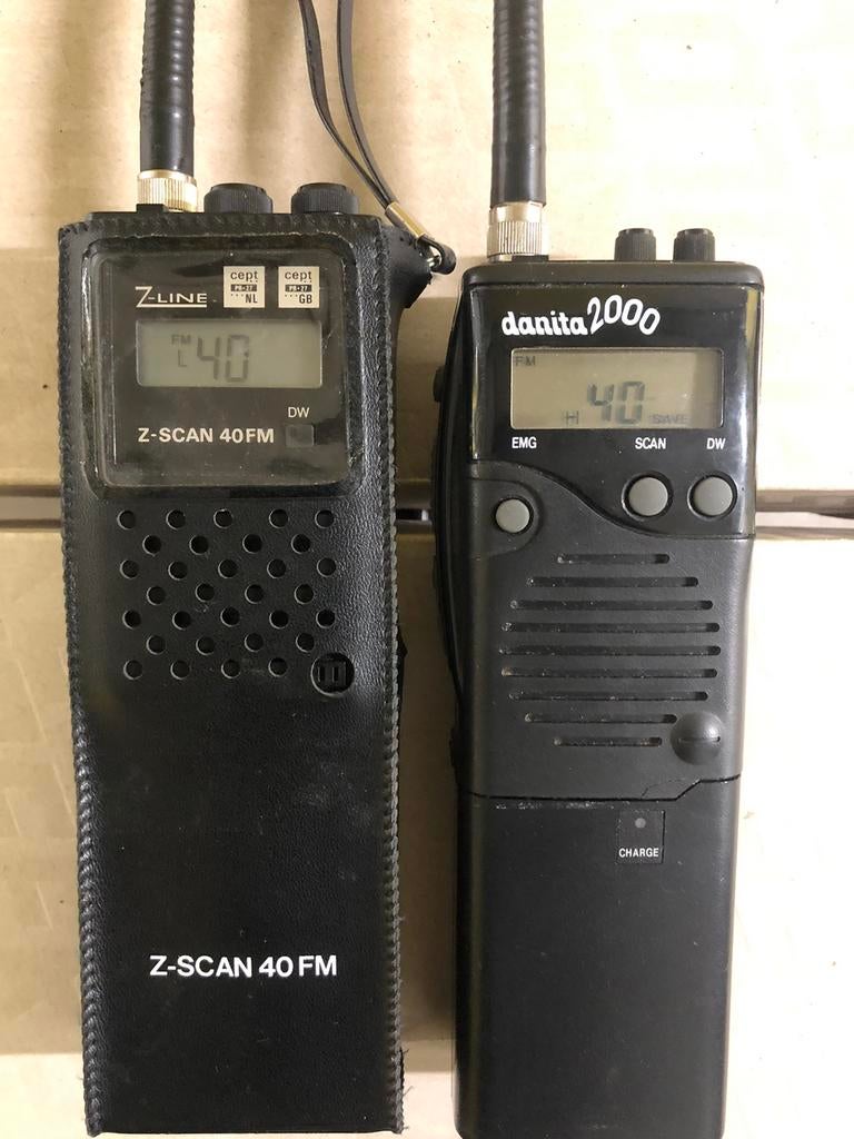 Een van CB radios walkietalkies, Ophalen of Verzenden, Zo goed als nieuw