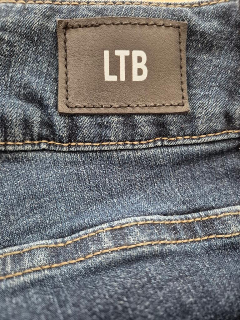 LTB jeans donkerblauw skinny, Kleding | Dames, Spijkerbroeken en Jeans, Ophalen of Verzenden, Zo goed als nieuw, Blauw, W30 - W32 (confectie 38/40)