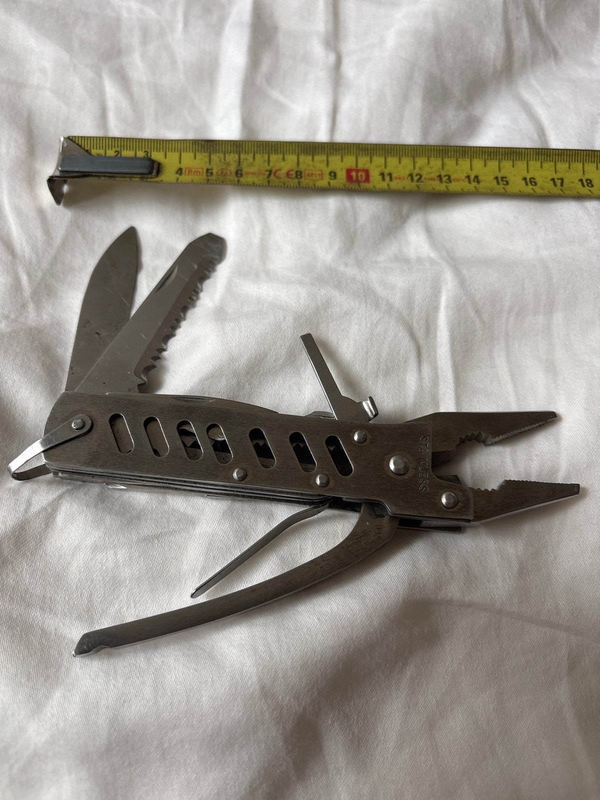 Multitool met tang, mes en zaag - Uit eigen verzameling, Verzenden, Gebruikt, Multitool, Overige merken