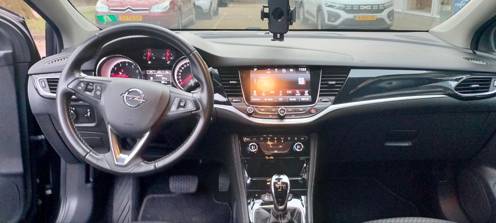 Tekoop aangeboden Opel Astra 2018 Automaat, Auto's, Stof, Zwart, Particulier, 3 cilinders