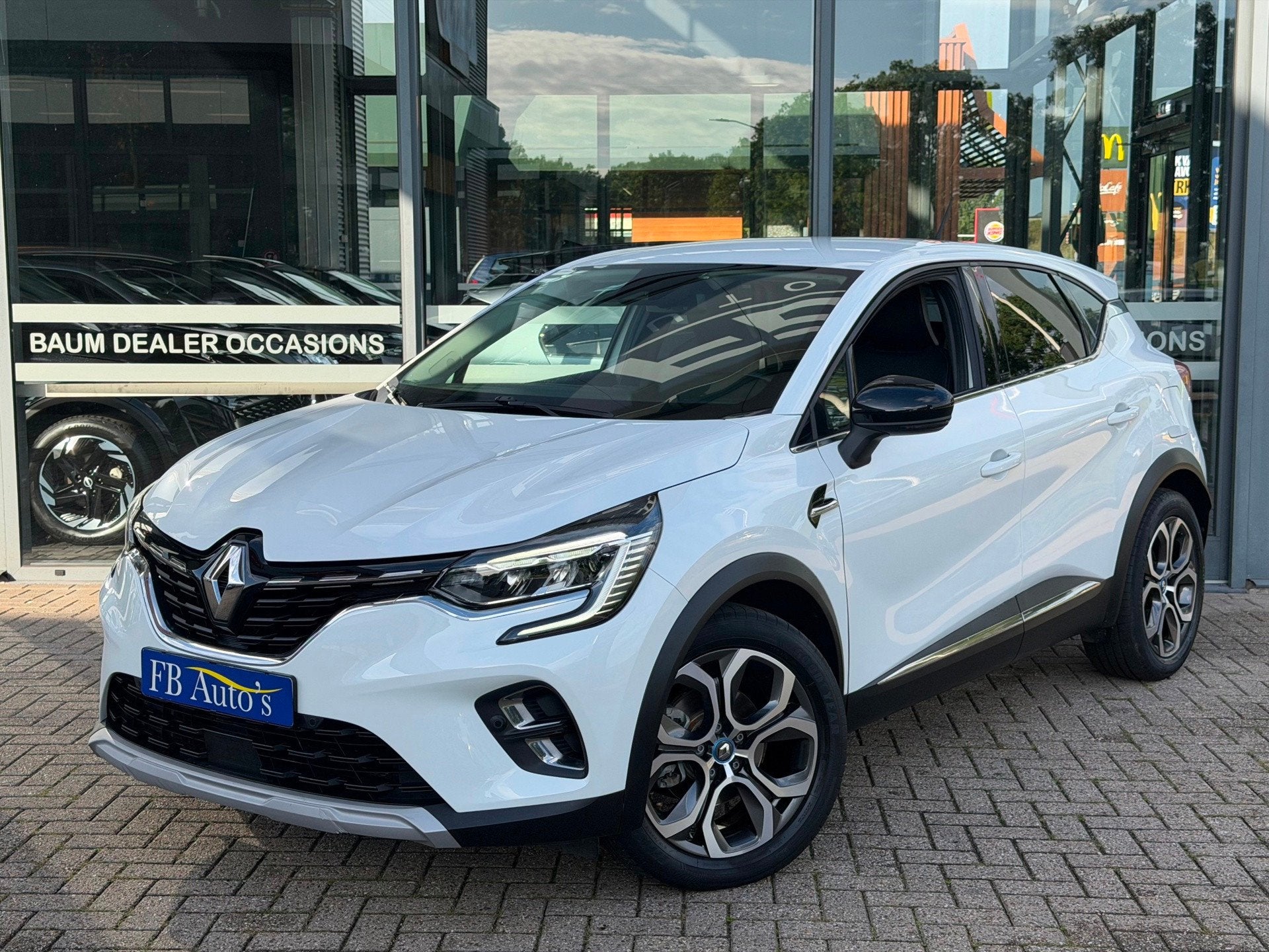 Renault Captur 1.6 E-Tech Plug-in Hybrid 160 Intens Airco Na, Auto's, 77 km/l, Gebruikt, Zwart, 4 cilinders