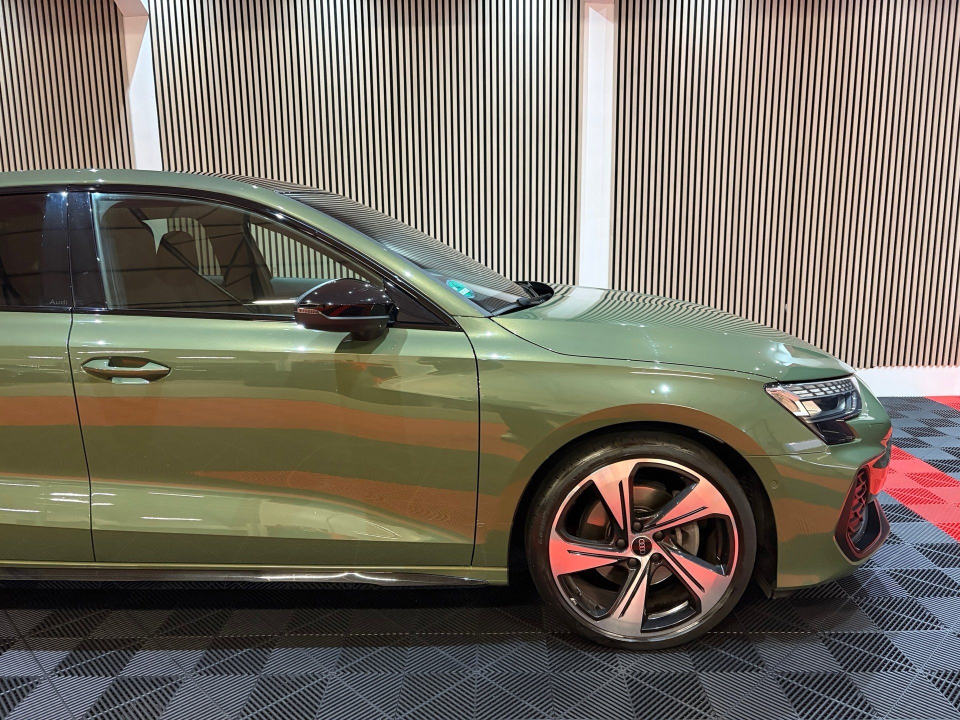 Foto 3 van Audi A3 Limousine S edition Competition 35 TFSI S edition Co