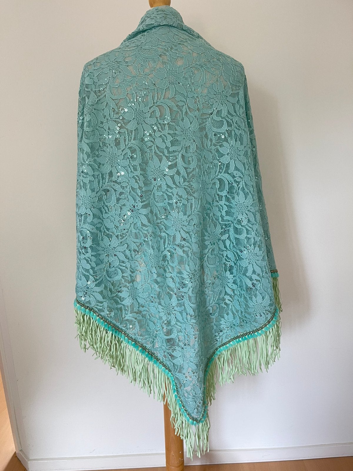 Katherina Loretta shawl, nieuw XL, Ophalen of Verzenden, Zo goed als nieuw, Maat 46/48 (XL) of groter, Sjaal