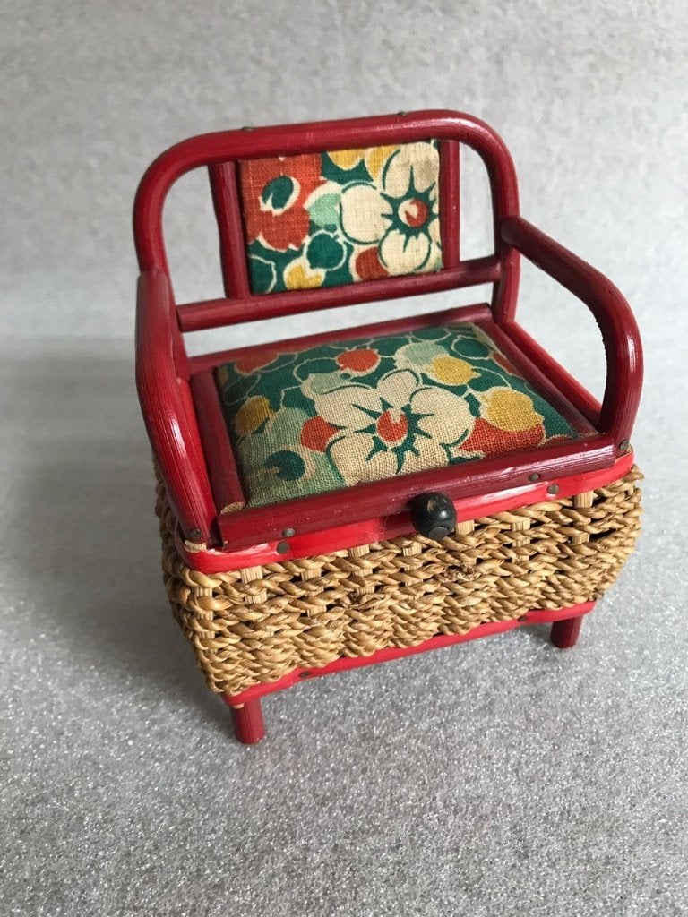 Oude Klein Stoeltje Speldendoosje 10 cm, Ophalen of Verzenden