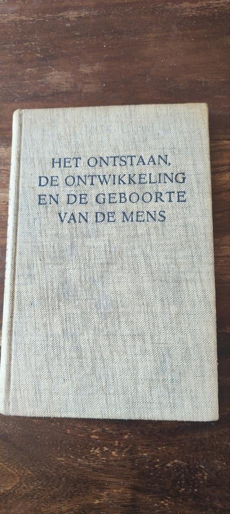 Het ontstaan, de ontwikkeling en de geboorte van de mens, Boeken, Wetenschap, Gelezen, Overige wetenschappen, Ophalen of Verzenden