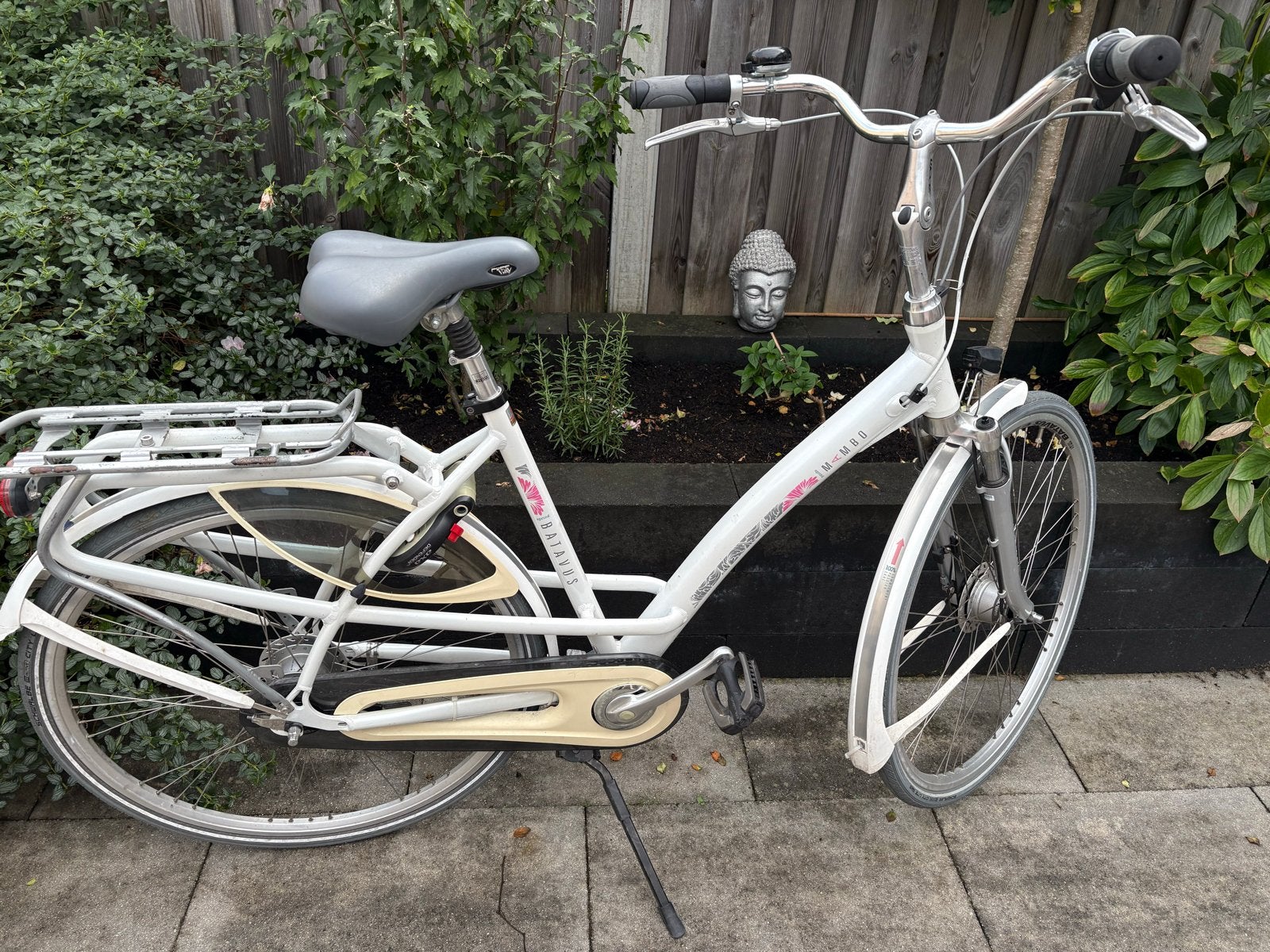 Foto 5 van Batavus damesfiets, frame 53 cm, met handrem