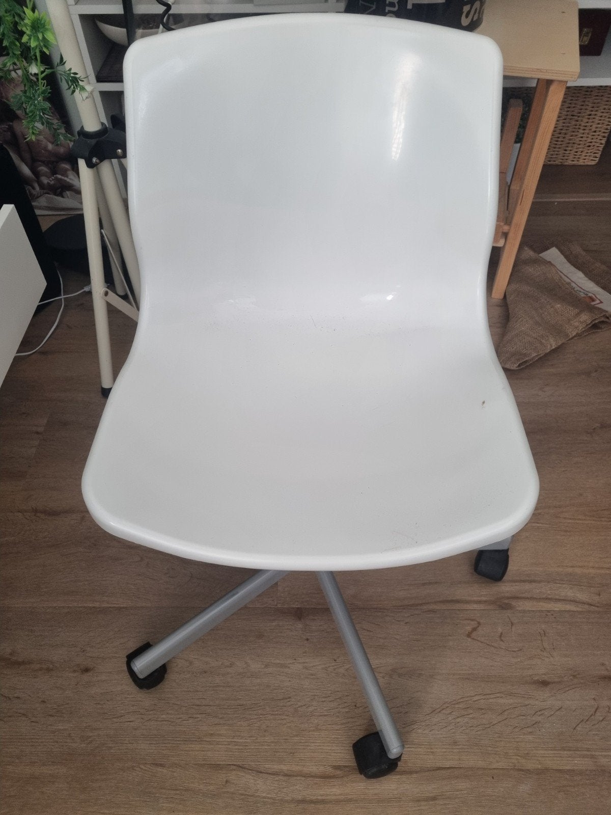 bureaustoel ikea wit €7, Ophalen, Wit
