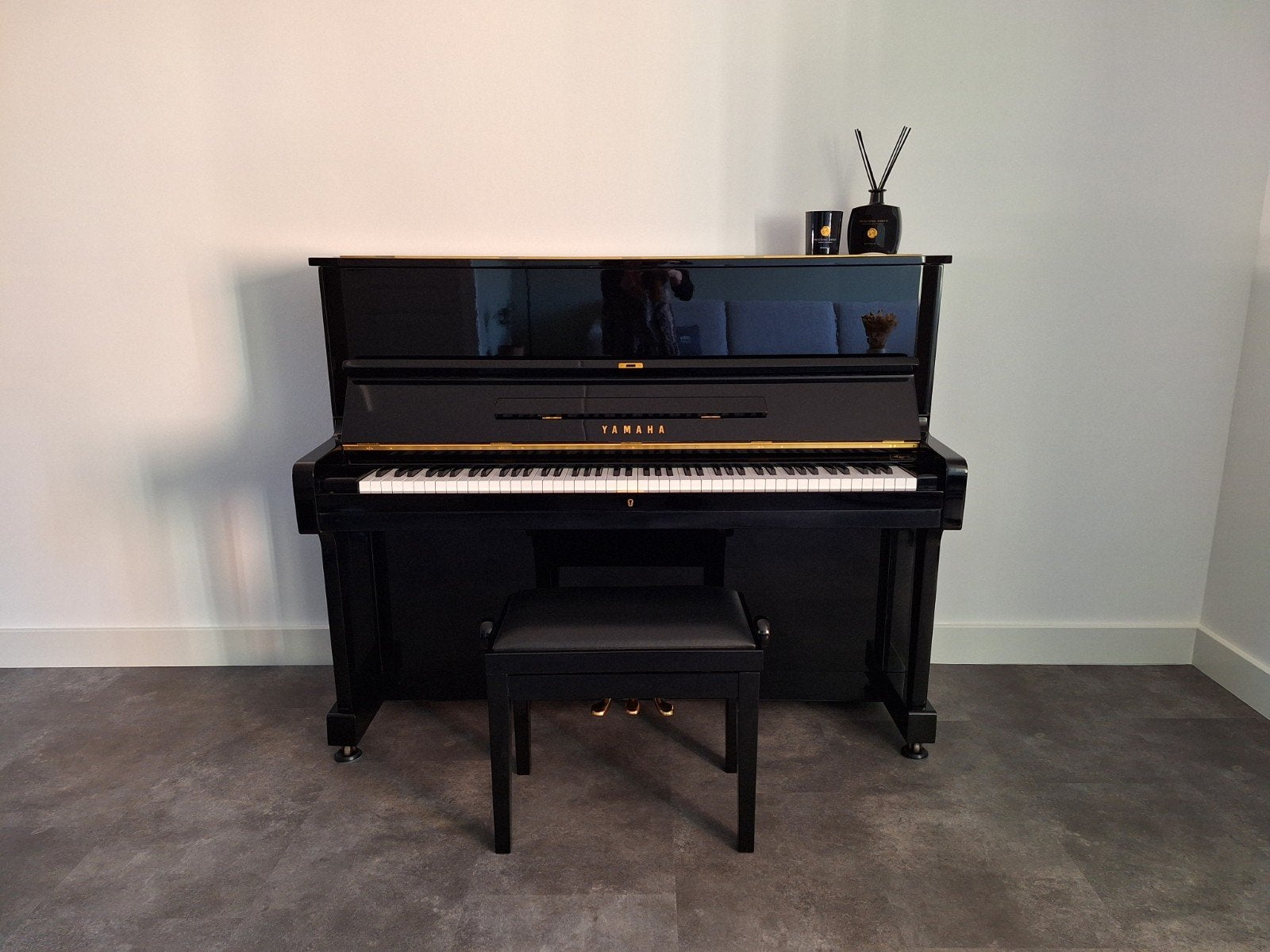 Piano Yamaha U1, Muziek en Instrumenten, Piano's, Ophalen, Zo goed als nieuw, Zwart, Vleugel