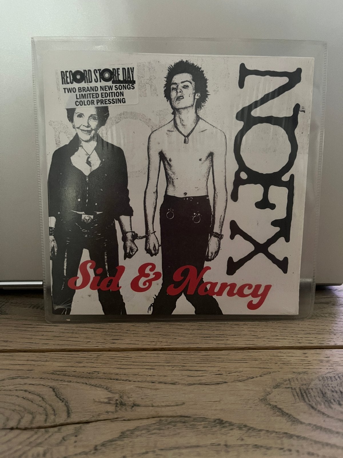 NOFX - Sid & Nancy - Rode Vinyl met grijze spetters (2016), Cd's en Dvd's, 7 inch, Colored vinyl, Ophalen of Verzenden, EP