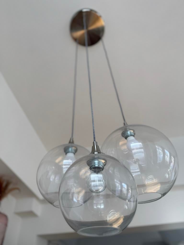 Hanglamp met 3 glazen bollen, Ophalen, Gebruikt, Glas, 50 tot 75 cm
