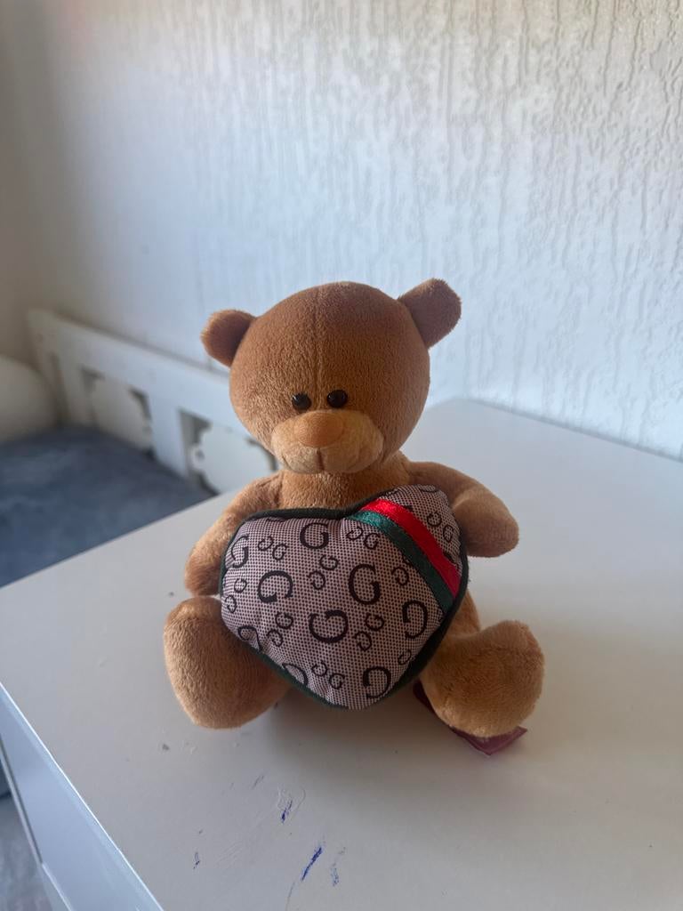 Gucci knuffelbeer met hartje, Ophalen, Overige merken, Overige karakters, Beer