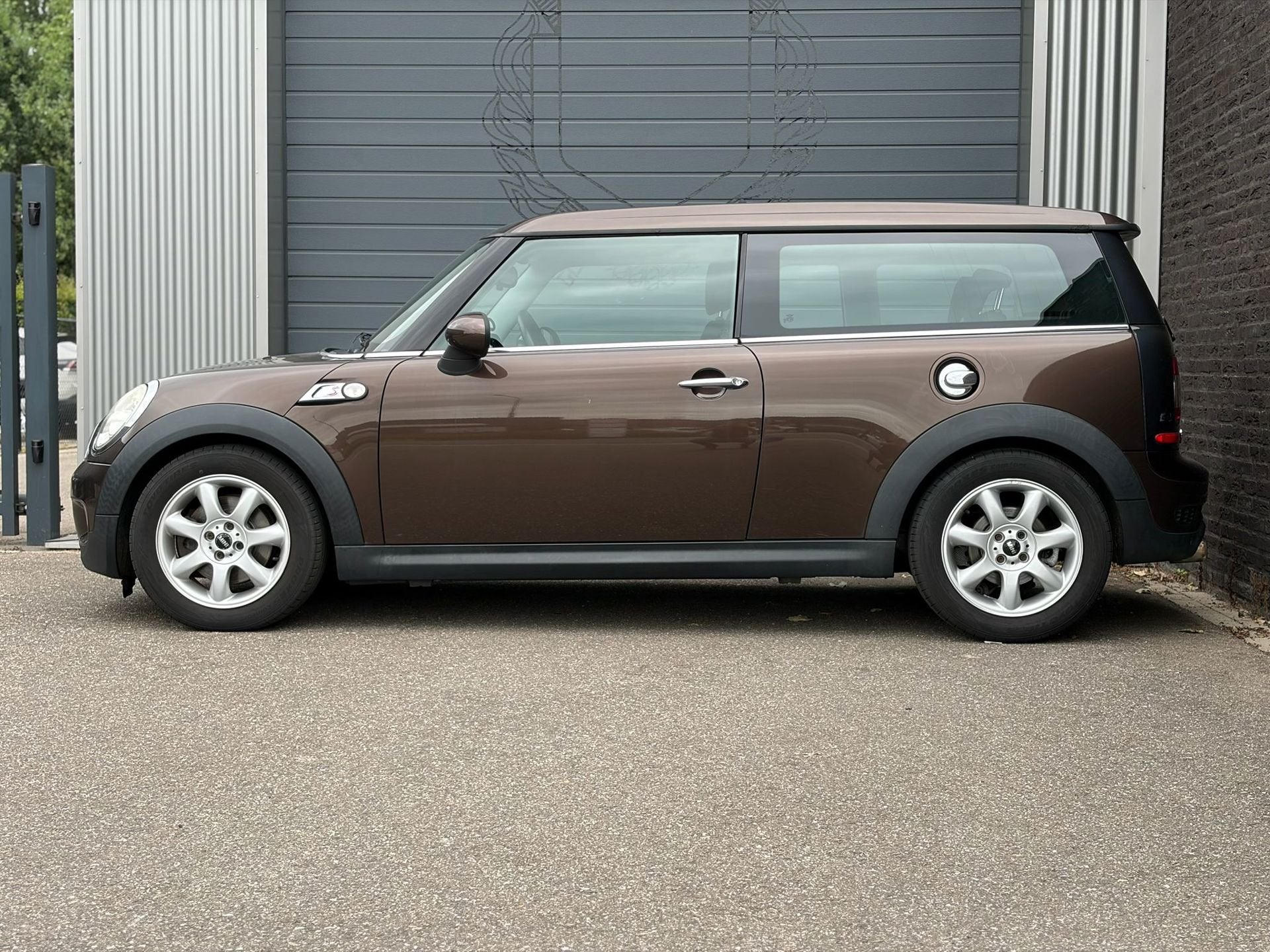 Mini Clubman 1.6 Cooper S EXPORT, Gebruikt, 4 cilinders, Bruin, 4 stoelen