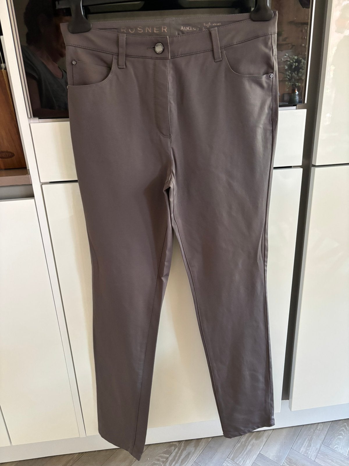 Rosner Audrey Jeans - grijs/taupe - maat 38, Zo goed als nieuw, Rosner, Ophalen, Maat 38/40 (M)