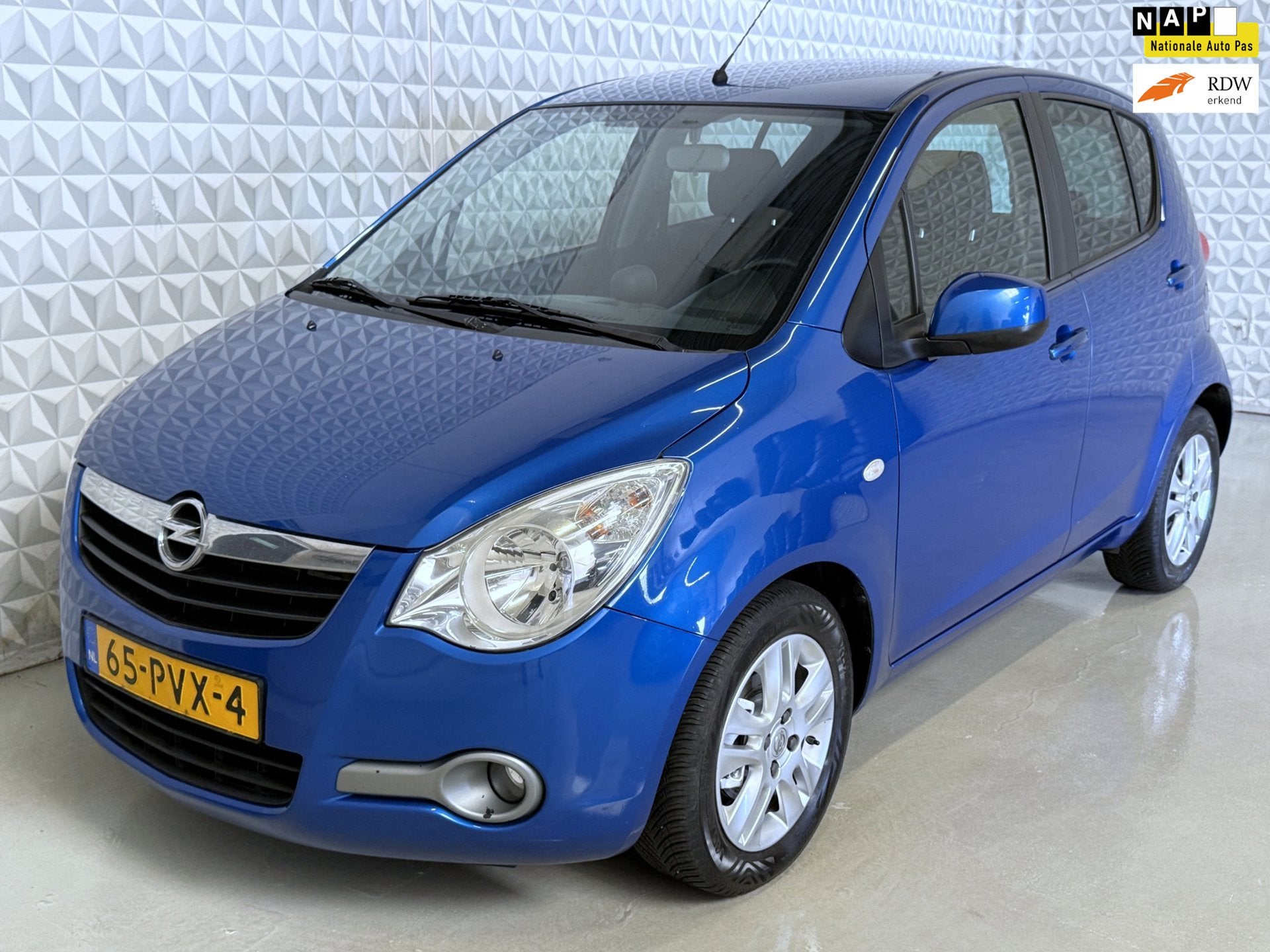 Opel Agila 1.2 Edition van de 2e EIGENAAR! 211.000km (2011), Auto's, Opel, Voorwielaandrijving, 4 cilinders, 965 kg, Blauw