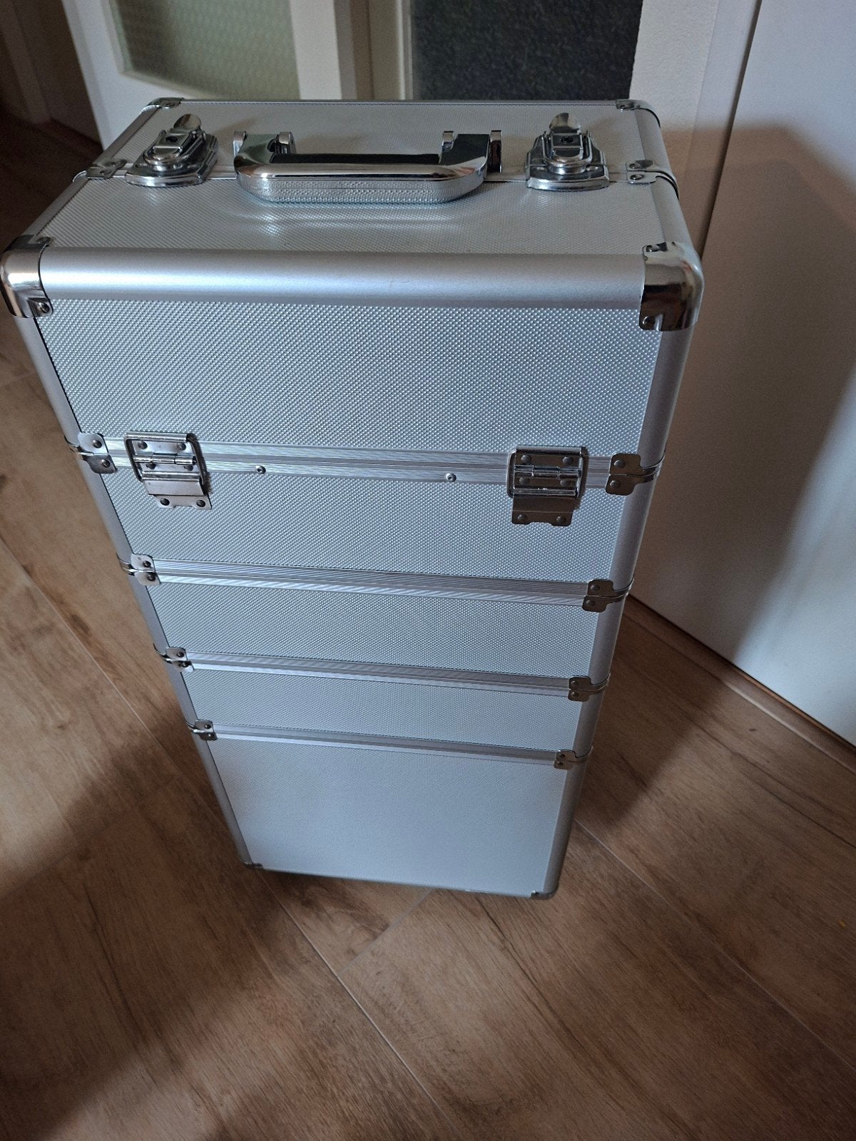 Beauty/make-up trolley/koffer, Sieraden, Tassen en Uiterlijk, Beautycases, Ophalen, Zo goed als nieuw