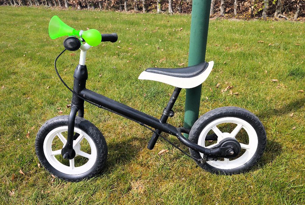 Loopfietsje Kettler + kinderfietshelm, Ophalen of Verzenden, Gebruikt, Loopfiets