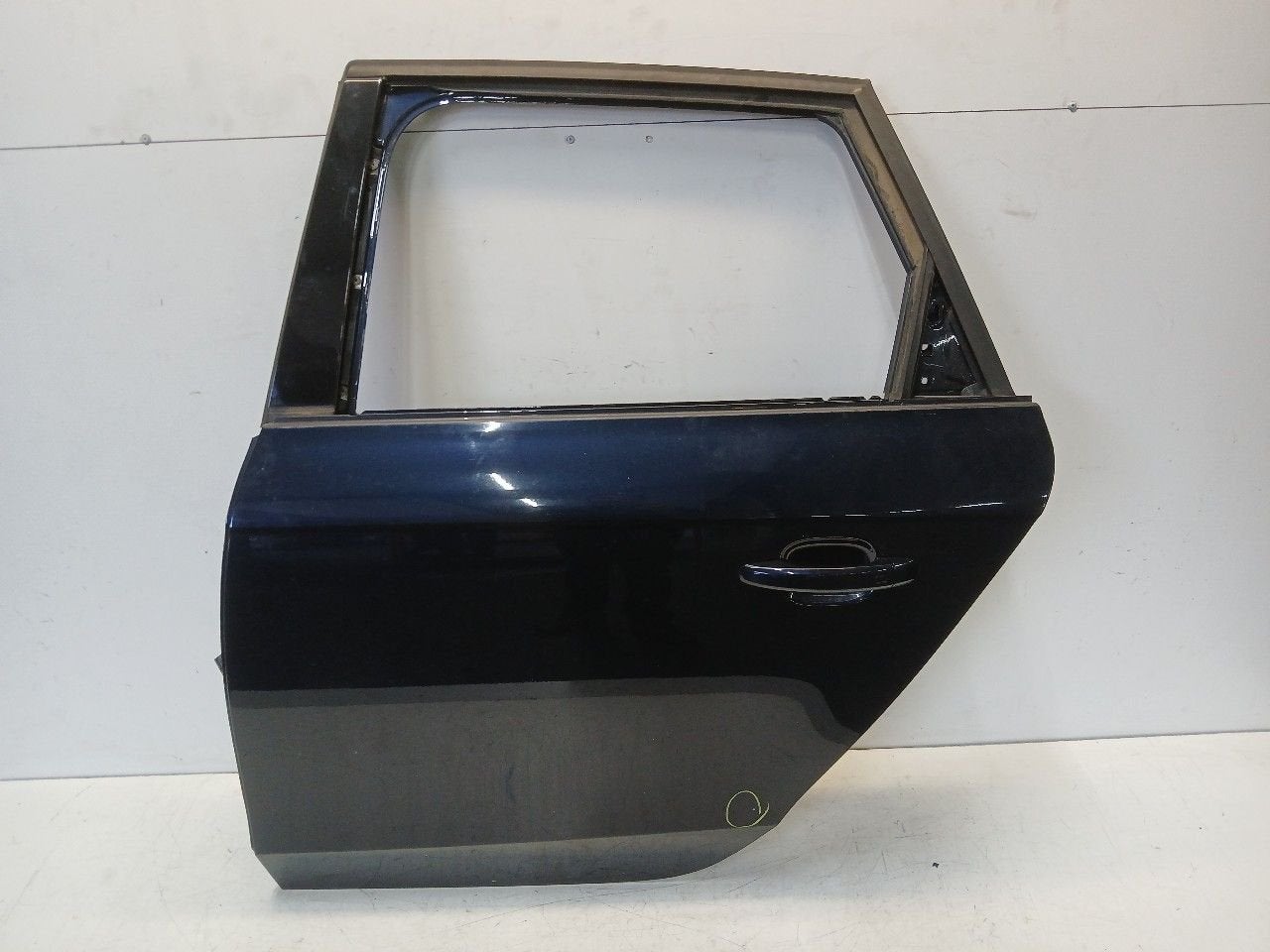 Portier links achter Audi A4, Onderdelen@venauto.nl, Van der Ven Autorecycling B.V., Gebruikt, Ettenseweg 76, 4706 PB Roosendaal, The Netherlands