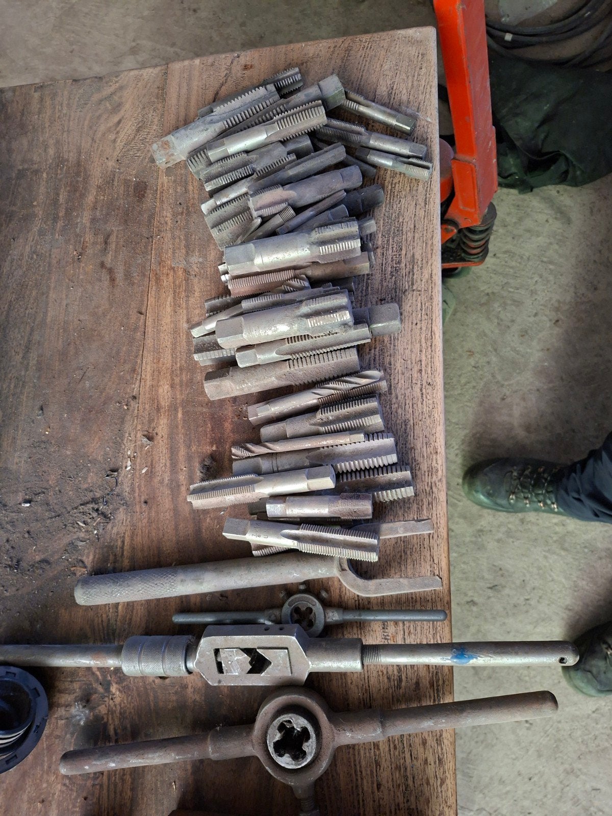 Tappenset en snijplaten set met toebehoren, Ophalen, Gebruikt