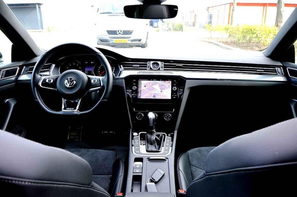 Volkswagen ARTEON 2.0 TSI R-Line CAMERA/LMV18/NAVI/LEER/PANO, Auto's, Volkswagen, 12 maanden, Arteon, Leder, Bedrijf