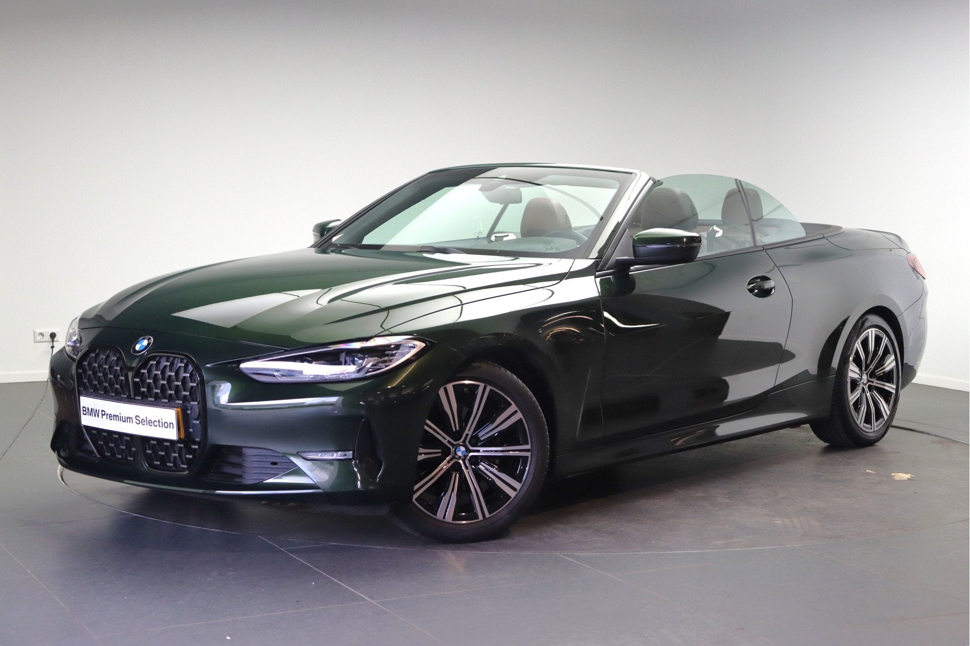 BMW 4 Serie Cabrio 420i High Executive Automaat / Air Collar, Auto's, BMW, 1998 cc, Achterwielaandrijving, Gebruikt, 4 stoelen