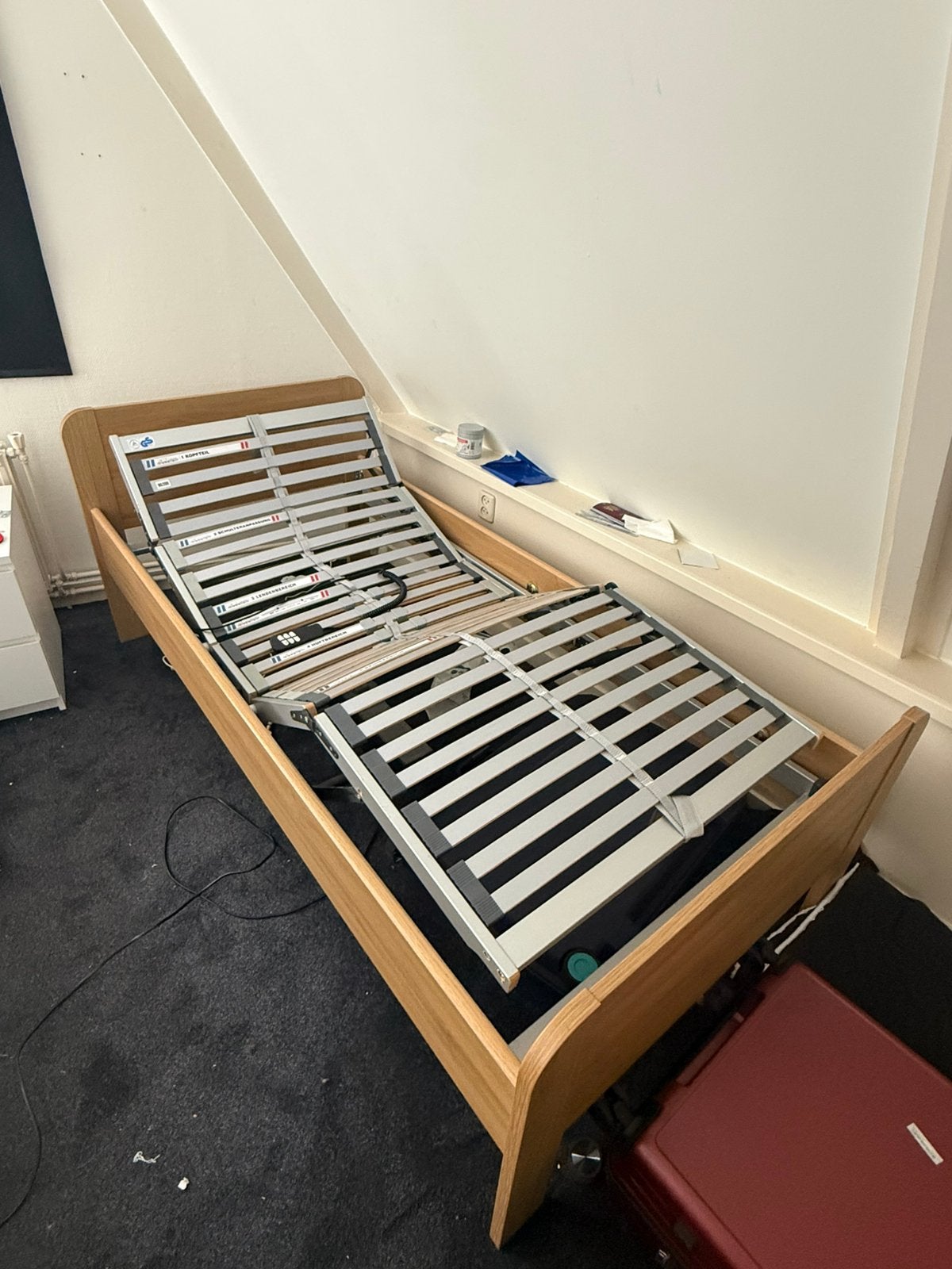 Electrisch verstelbaar bed 90x200cm, Huis en Inrichting, Slaapkamer | Bedden, Ophalen, Verstelbaar, 90 cm, Eenpersoons