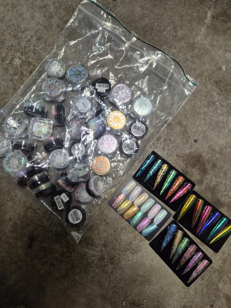 Nieuw 2x urban nails, diamond flakes, aurora, galaxy gems, Overige kleuren, Nieuw, Ophalen of Verzenden, Handen en Nagels