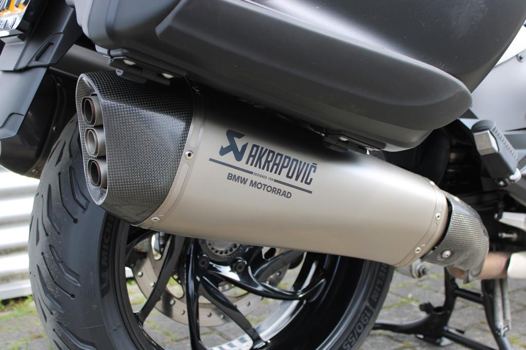 BMW K 1600 GT |Option 719 |Akrapovic |BTW motor (bj 2022), Verkoop.motorrad@oostland-enschede.nl, Spaansland 10
7543BG  ENSCHEDE, NL
