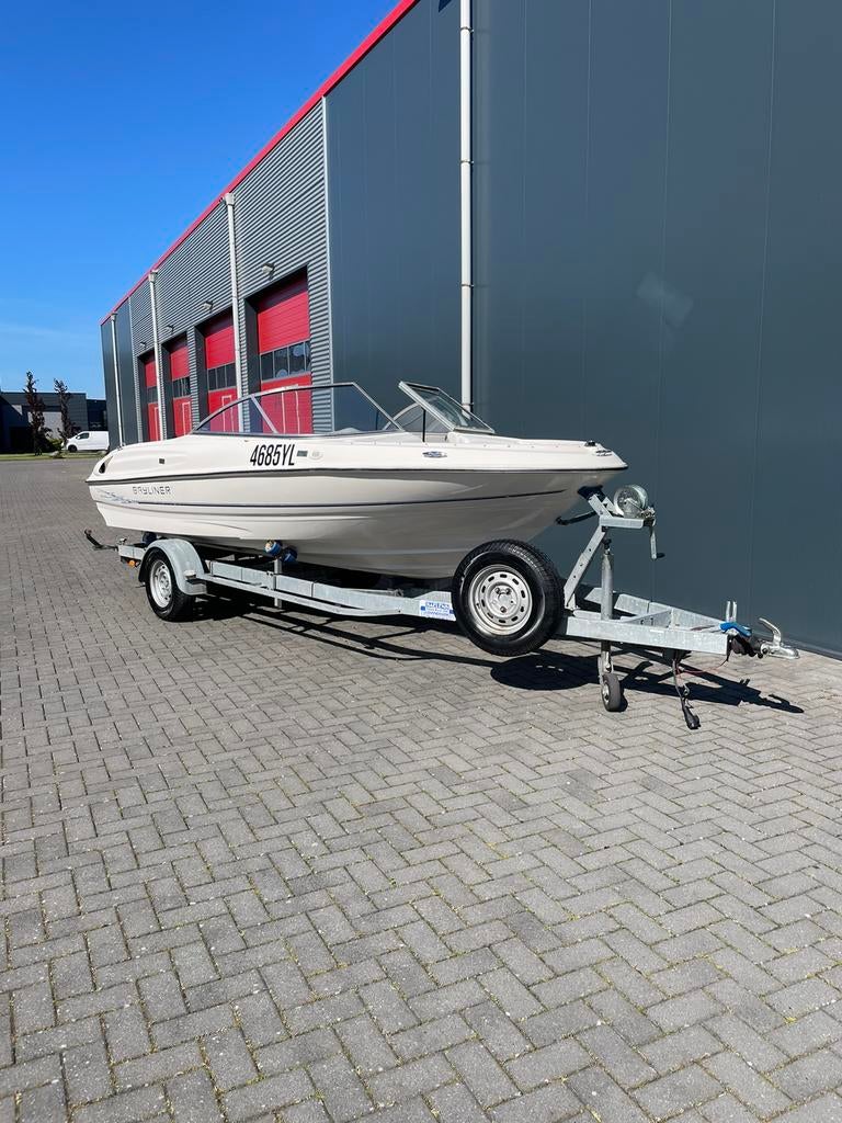 Bayliner 1750 LS met MerCruiser3.0 inclusief trailer, Watersport en Boten, Speedboten, Ophalen, Zo goed als nieuw, Bayliner, Benzine