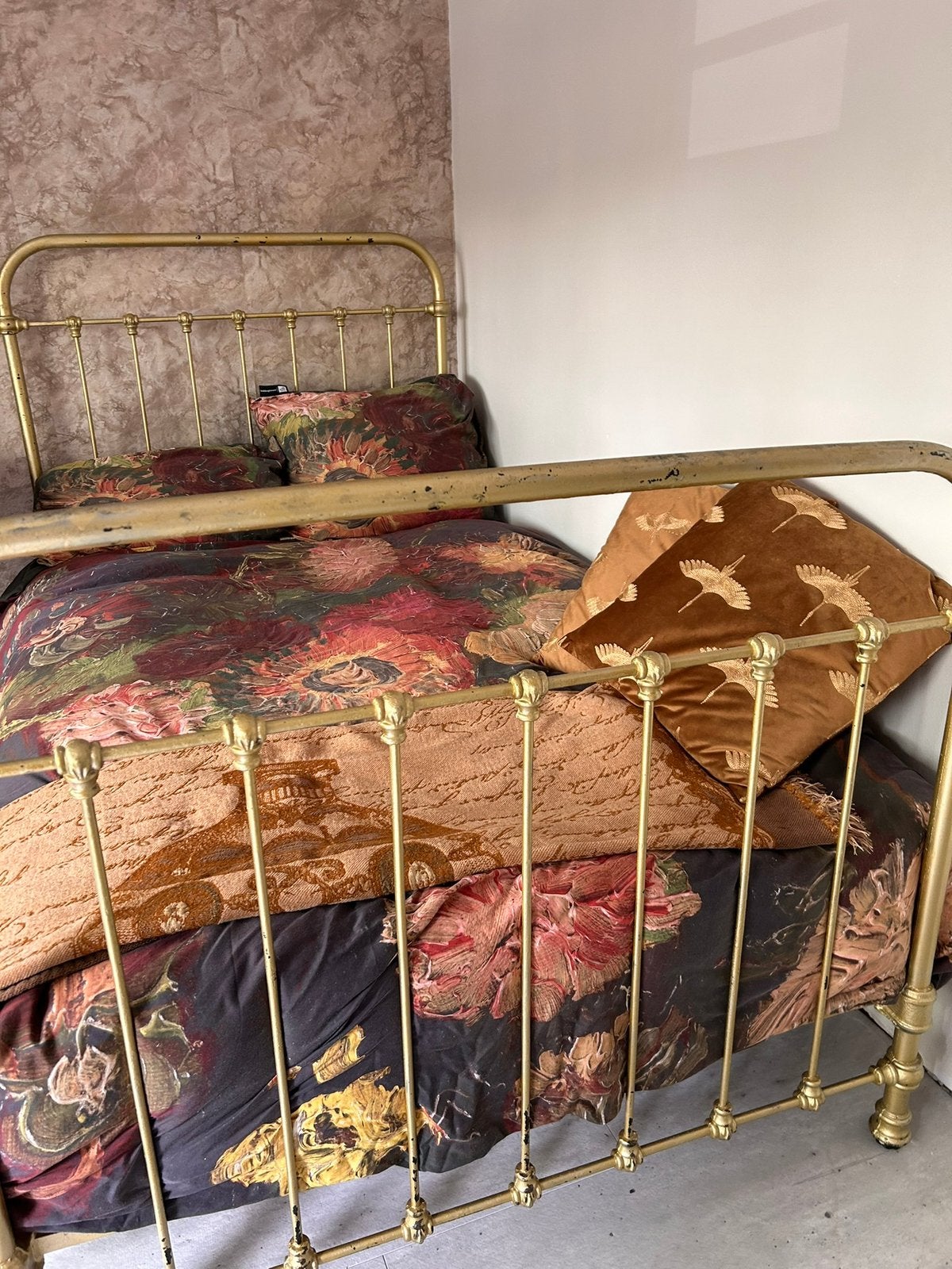 Antiek Frans, gouden gietijzeren bed, Ophalen, Overige materialen, Overige kleuren, Wij noemen het ons Prinsen of prinsessen bed.