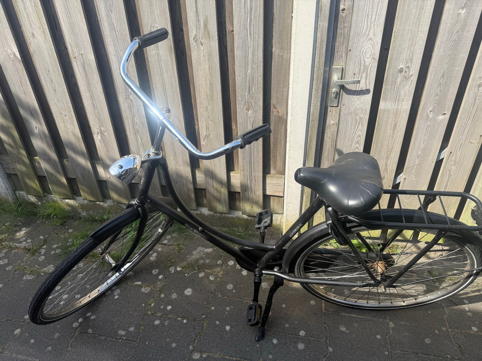 Stationsfiets 28 inch met slot en werkend licht, Ophalen, Gebruikt