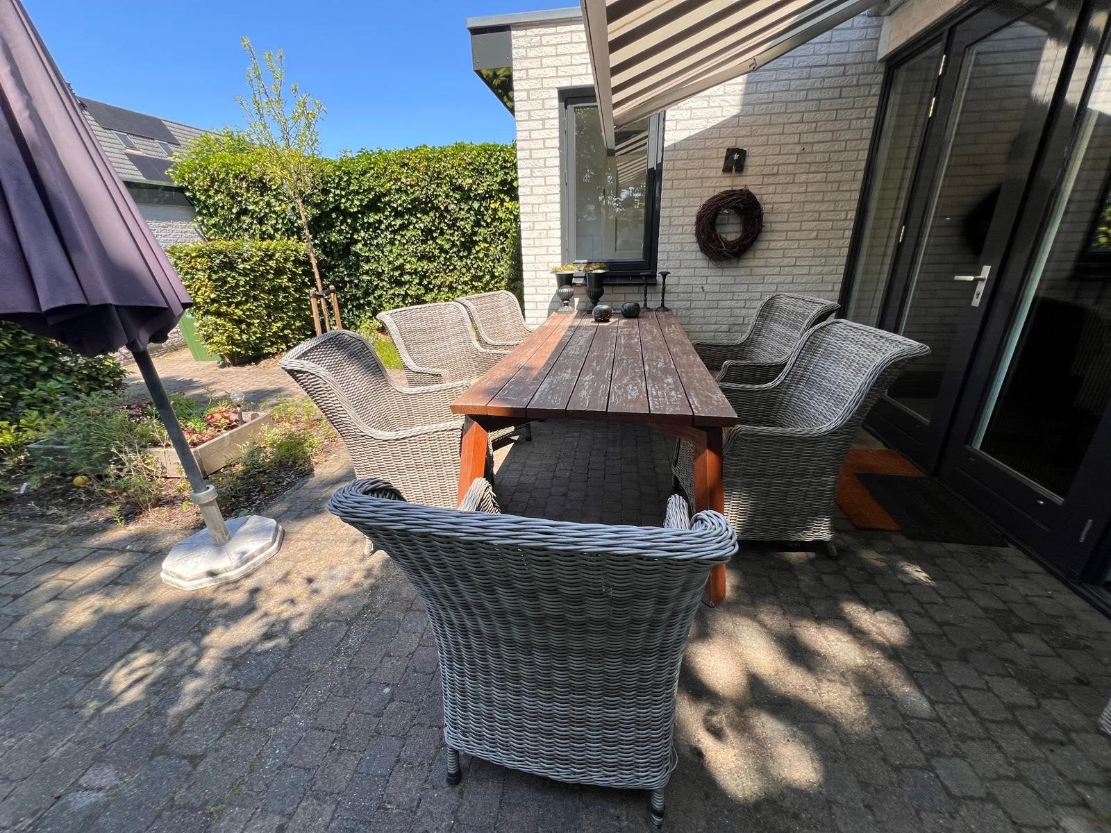 Tuinset met 6 stoelen en houten tafel (licht beschadigd), Ophalen, Gebruikt, 6 zitplaatsen, Wicker