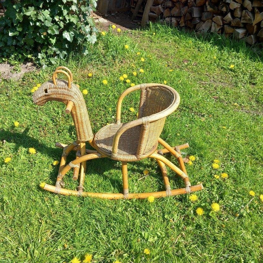 Rotan hobbelpaard, Ophalen, Gebruikt