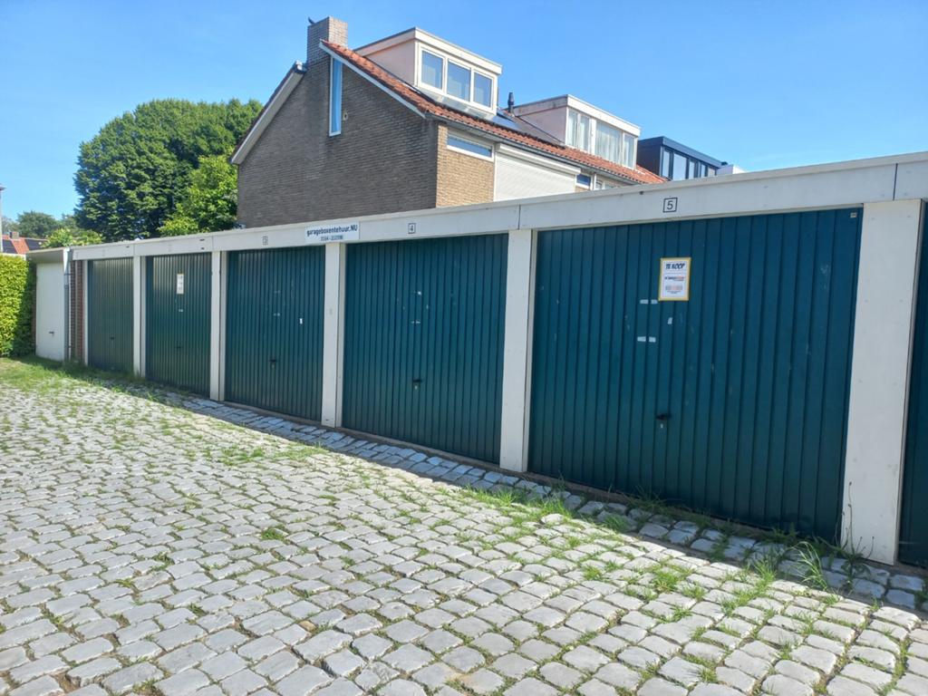 TE KOOP GARAGEBOXEN BREDA., Auto diversen