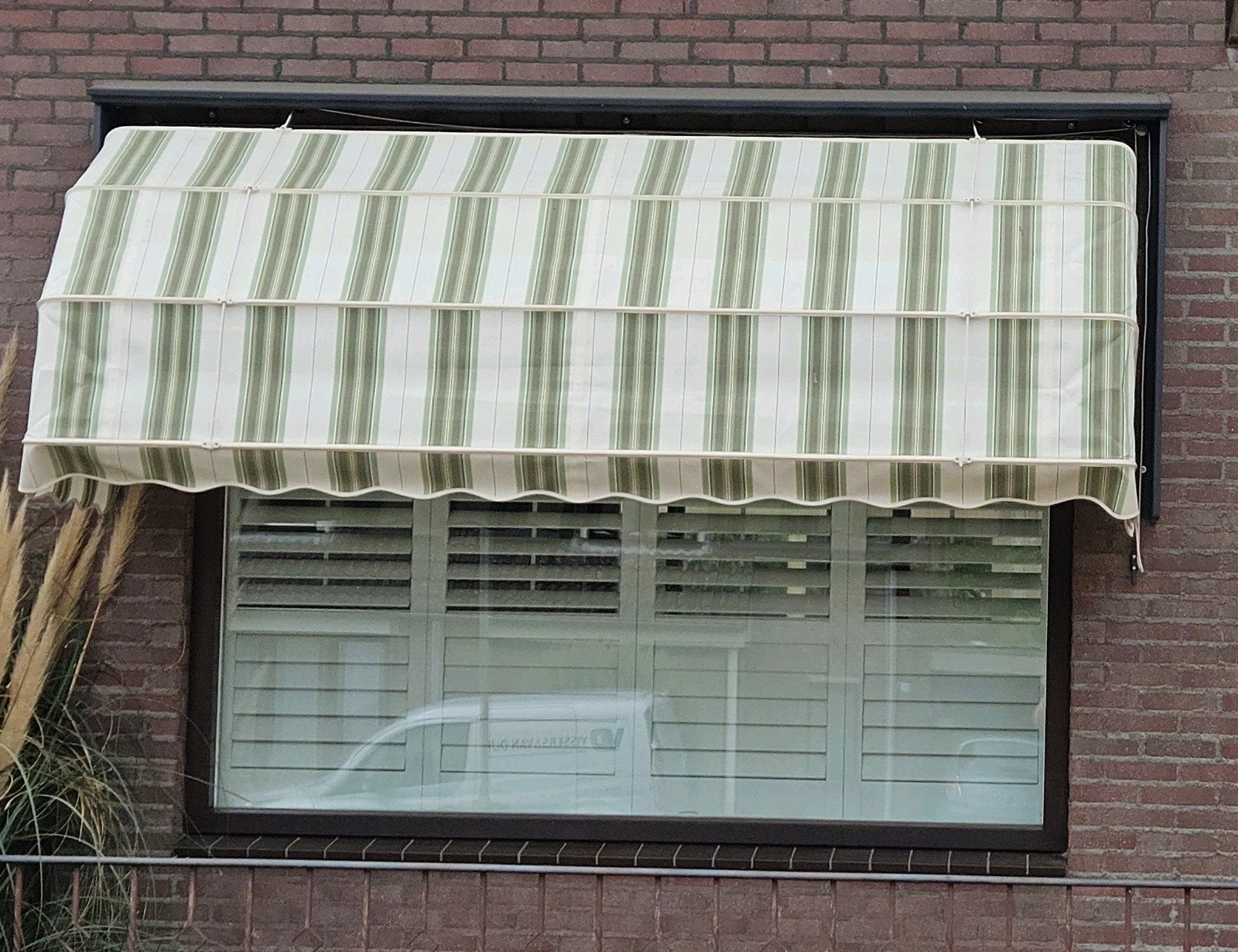 Zonnescherm markiezen 2 stuks, mogen ook los verkocht, Ophalen, Zo goed als nieuw, Knikarmscherm