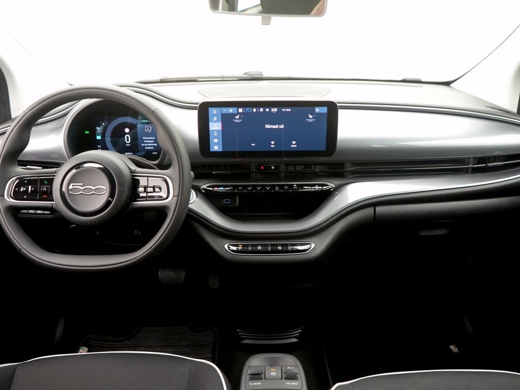 Fiat 500 Urban 42 kWh | Private Lease 379 per maand., Auto's, Automaat, Gebruikt, Automatische klimaatregeling, 4 stoelen