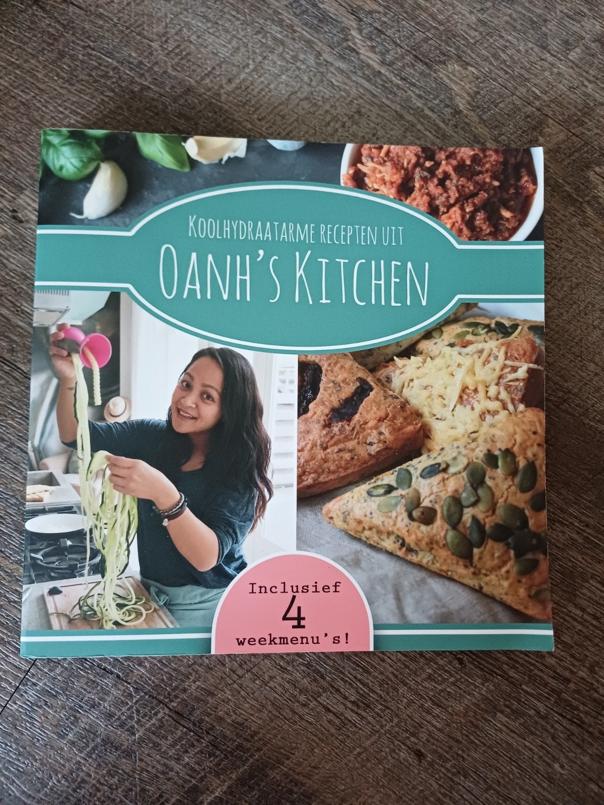 Koolhydraatarme recepten uit Oanh's Kitchen, Boeken, Kookboeken, Hoofdgerechten, Gezond koken, Ophalen of Verzenden, Zo goed als nieuw