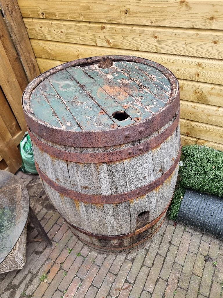 oude regenton voorheen wiskeyvat, 150 liter of meer, Ophalen, Gebruikt, Hout