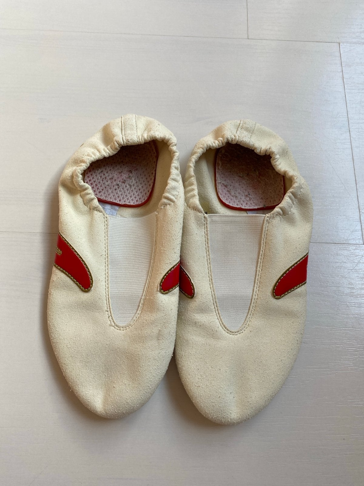 Turnschoen maat 33-34-35 Iwa, Meerkleurig, Zo goed als nieuw, Turnschoenen, Kindermaat 122 t/m 140