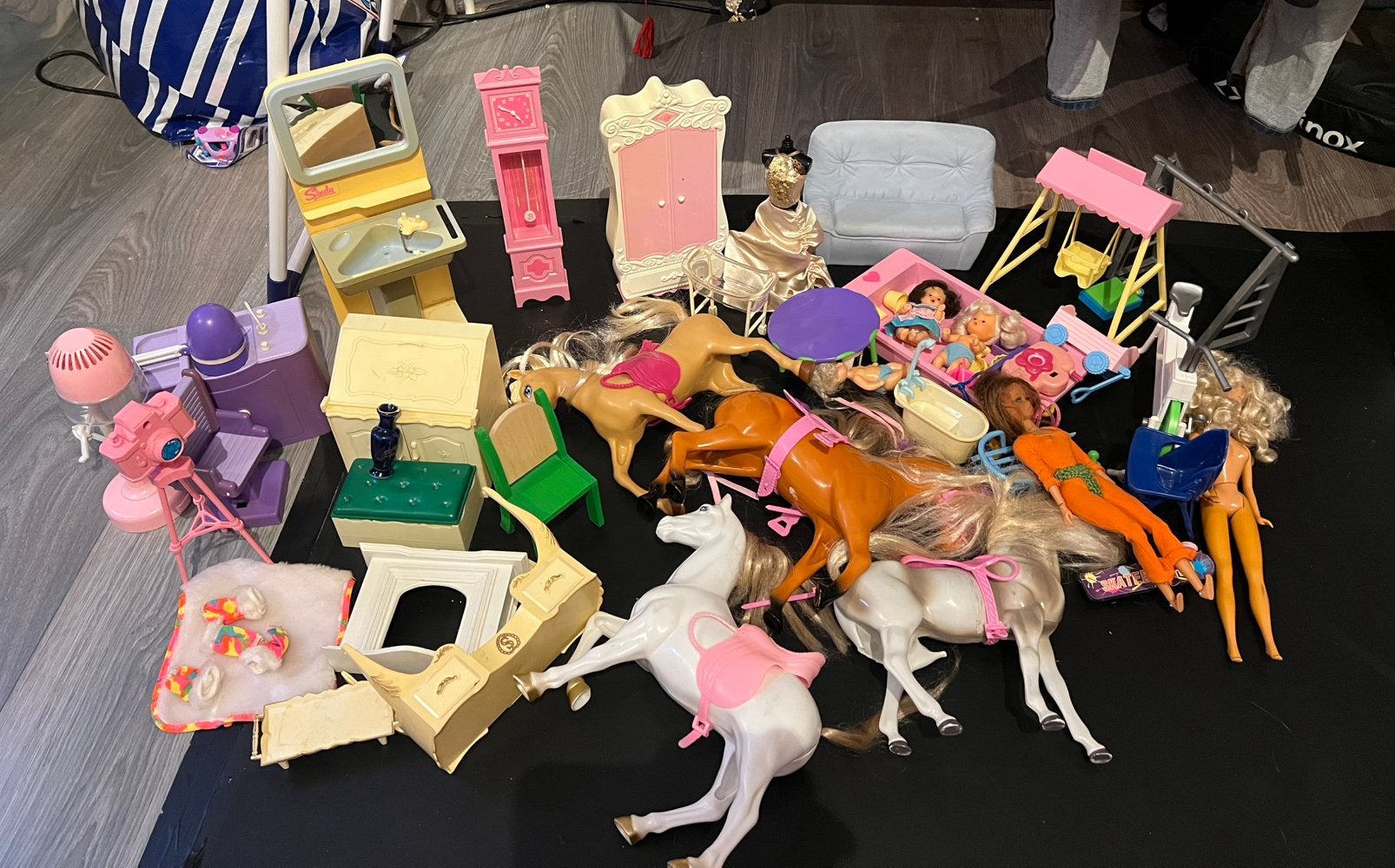 Partij vintage barbie pop sindy meubels paarden accessoires, Ophalen of Verzenden, Gebruikt, Accessoires