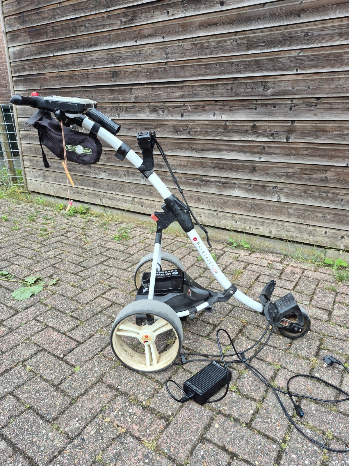 Electrische golftrolley, Sport en Fitness, Golf, Ophalen, Gebruikt, Golfkar